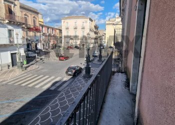 Edificio all\'aperto - Office Piazza Indipendenza
47, Paterno - photo 11