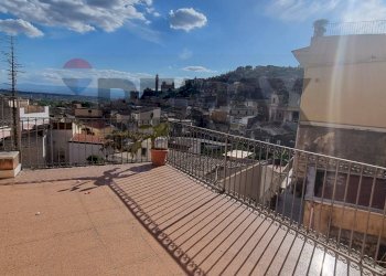 Balcone - Office Piazza Indipendenza
47, Paterno - photo 18