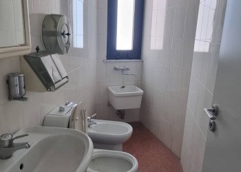 Bagno - Office Piazza Indipendenza
47, Paterno - photo 21