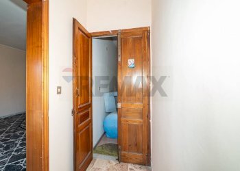 Hall / corridoio - Quadrilocale Via Francesco Strano
 
76, Aci Catena - foto 4