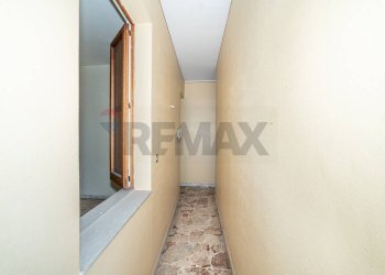 Hall / corridoio - Quadrilocale Via Francesco Strano
 
76, Aci Catena - foto 13