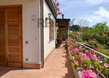 Terrazza - Villa Via IV Novembre
 
22, Sant'Agata Li Battiati - foto 8