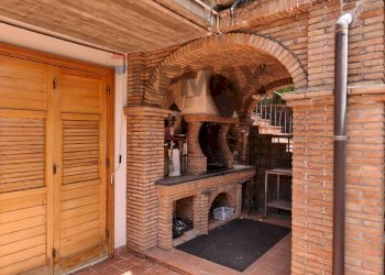 Cantina - Villa Via IV Novembre
 
22, Sant'Agata Li Battiati - foto 13