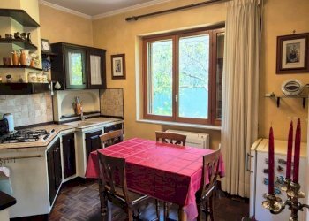 Sala da pranzo - Villa Via IV Novembre
 
22, Sant'Agata Li Battiati - foto 27