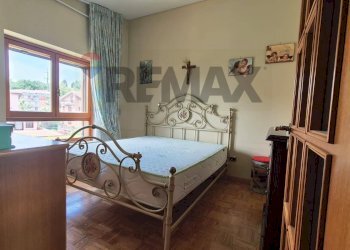 Camera / camera da letto - Villa Via IV Novembre
 
22, Sant'Agata Li Battiati - foto 43