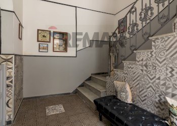 Scale - Casa semi indipendente Piazza S. Francesco D'Assisi
 
20, Caltagirone - foto 6