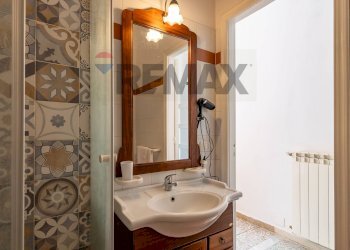Bagno - Casa semi indipendente Piazza S. Francesco D'Assisi
 
20, Caltagirone - foto 33