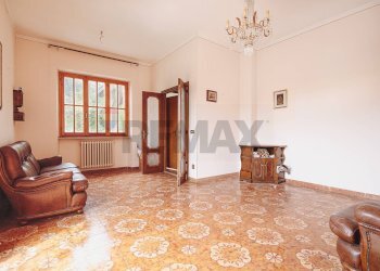 Soggiorno - Casa indipendente Serra San Quirico - foto 4