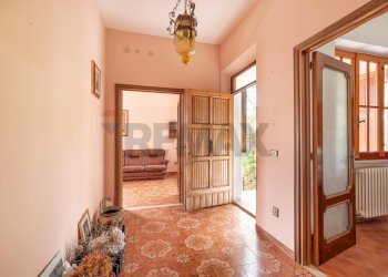 Hall / corridoio - Casa indipendente Serra San Quirico - foto 5