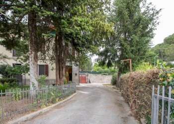 Giardino - Semi-detached house VIA DANTE ALIGHIERI
 
2, Rosora - photo 2