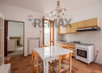 Cucina - Semi-detached house VIA DANTE ALIGHIERI
 
2, Rosora - photo 11