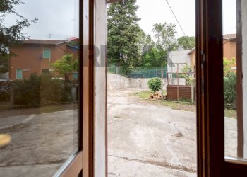 Dettagli - Semi-detached house VIA DANTE ALIGHIERI
 
2, Rosora - photo 17