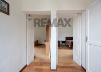 Hall / corridoio - Semi-detached house VIA DANTE ALIGHIERI
 
2, Rosora - photo 19