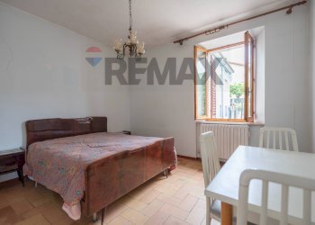 Camera / camera da letto - Semi-detached house VIA DANTE ALIGHIERI
 
2, Rosora - photo 25