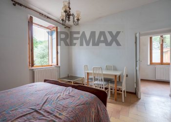 Camera / camera da letto - Semi-detached house VIA DANTE ALIGHIERI
 
2, Rosora - photo 26