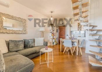 Sala da pranzo - Semi-detached Villa Via Passo Del Turchino
 
14, Roma - photo 1