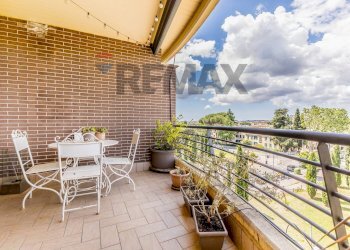 Balcone - Semi-detached Villa Via Passo Del Turchino
 
14, Roma - photo 10