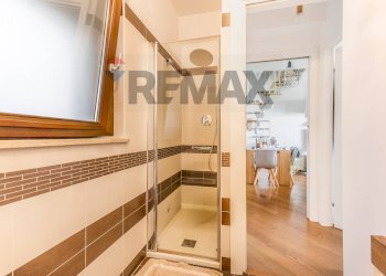 Bagno - Semi-detached Villa Via Passo Del Turchino
 
14, Roma - photo 17