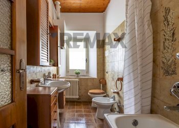 Bagno - One-room apartment Via Parrocchiale
 
20, Besana in Brianza - photo 10