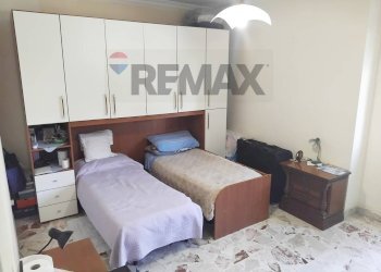 Camera / camera da letto - Three-room apartment Via Primo Condottieri
 
5, Messina - photo 8