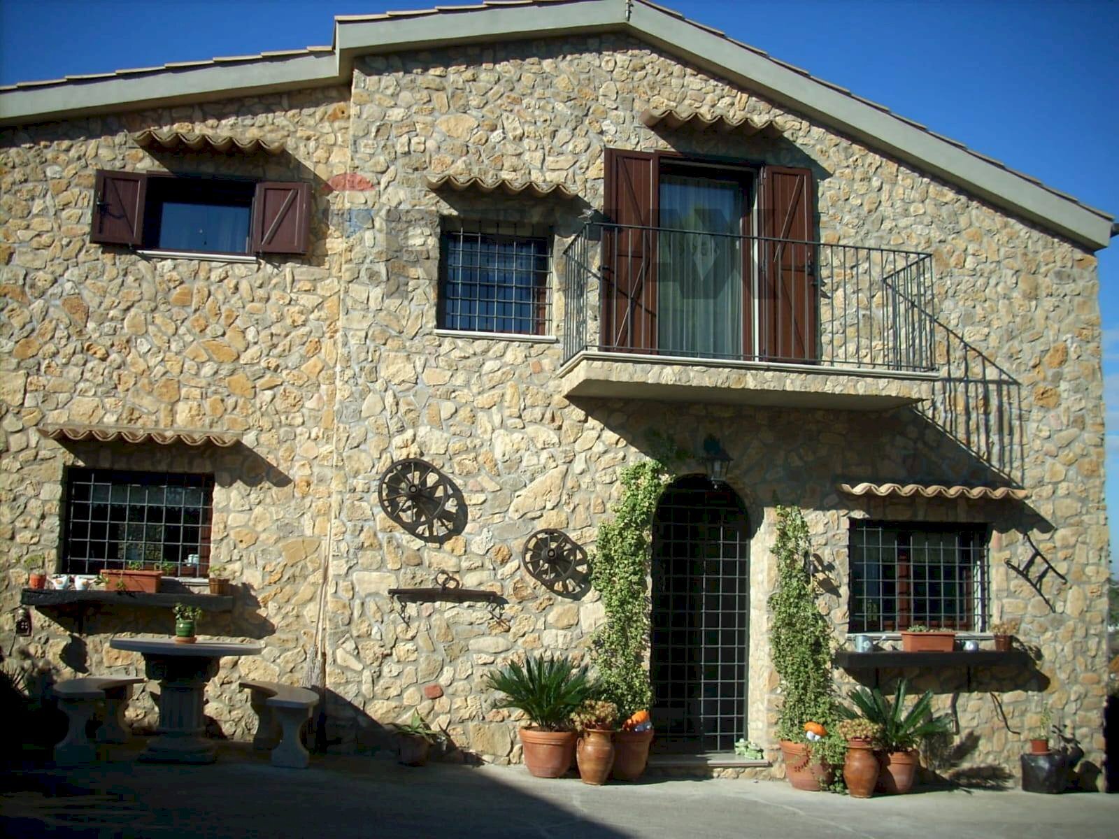 Casa all\'aperto - Villa Strada vicinale  Piano Morelli Zagaria
 
115 b, Enna - foto 1