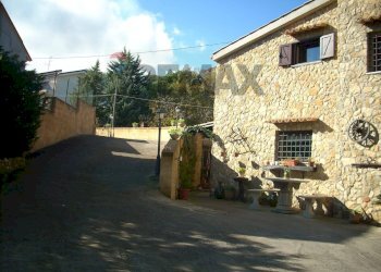 Casa all\'aperto - Villa Strada vicinale  Piano Morelli Zagaria
 
115 b, Enna - foto 2