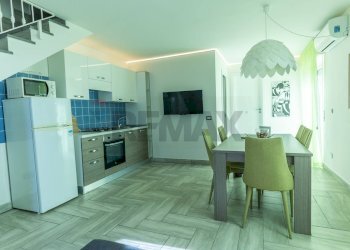 Cucina - Three-room apartment via san marco, Calatabiano - photo 2