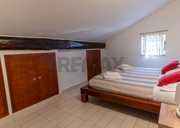 Camera / camera da letto - Three-room apartment via san marco, Calatabiano - photo 13