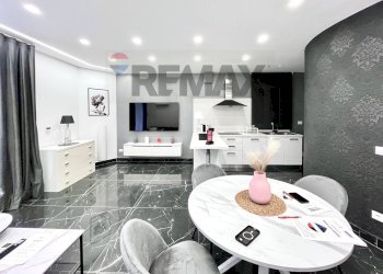 Sala da pranzo - Casa semi indipendente Viale Principessa Maria Josè
 
111, Caltagirone - foto 3