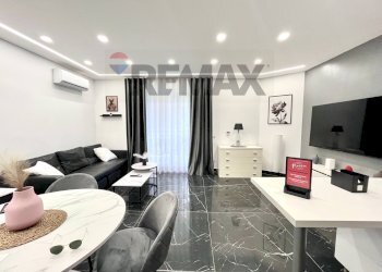 Sala da pranzo - Casa semi indipendente Viale Principessa Maria Josè
 
111, Caltagirone - foto 7