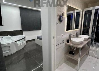 Bagno - Casa semi indipendente Viale Principessa Maria Josè
 
111, Caltagirone - foto 16