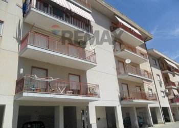 Edificio all\'aperto - Attico Via Giuseppe Cinnirella
 
37, Caltanissetta - foto 3