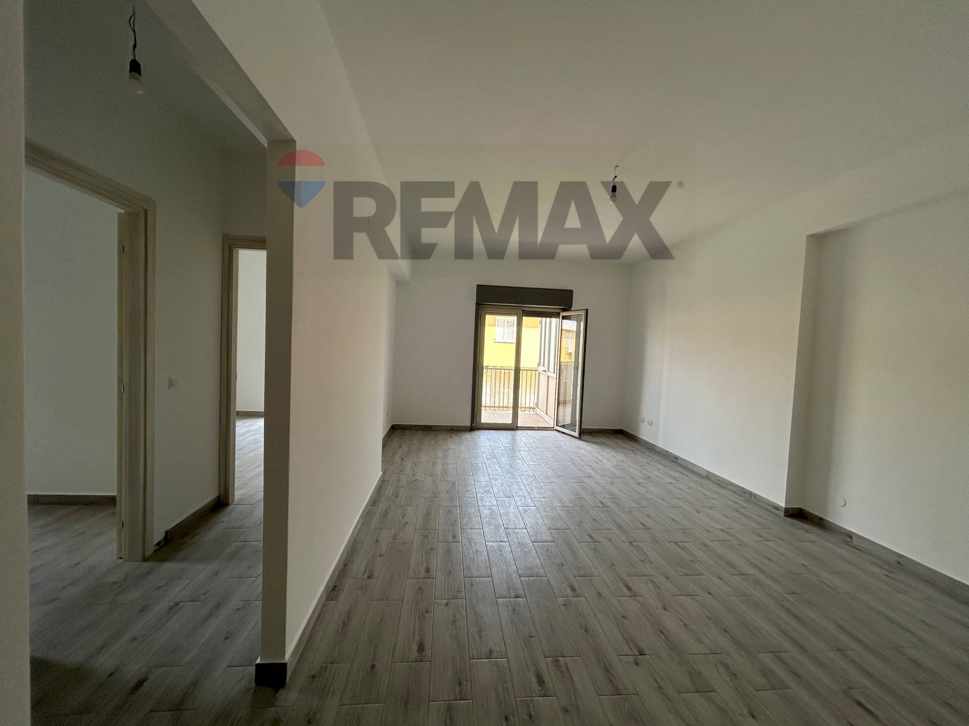 Stanza vuota - Quadrilocale Via Torrente Agrò
35, Santa Teresa di Riva - foto 2