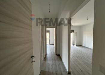 Hall / corridoio - Quadrilocale Via Torrente Agrò
 
35, Santa Teresa di Riva - foto 1