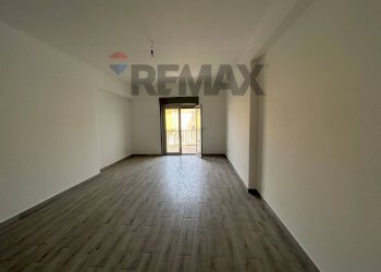 Stanza vuota - Quadrilocale Via Torrente Agrò
 
35, Santa Teresa di Riva - foto 10