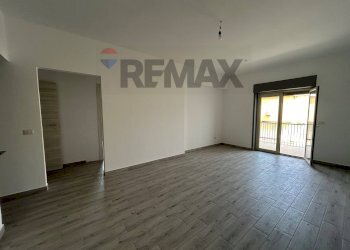 Stanza vuota - Quadrilocale Via Torrente Agrò
 
35, Santa Teresa di Riva - foto 11