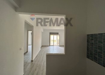 Stanza vuota - Quadrilocale Via Torrente Agrò
 
35, Santa Teresa di Riva - foto 12