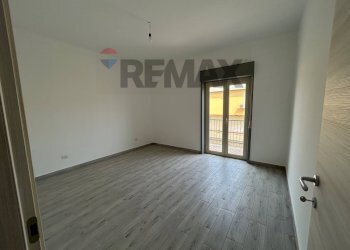 Stanza vuota - Quadrilocale Via Torrente Agrò
 
35, Santa Teresa di Riva - foto 15