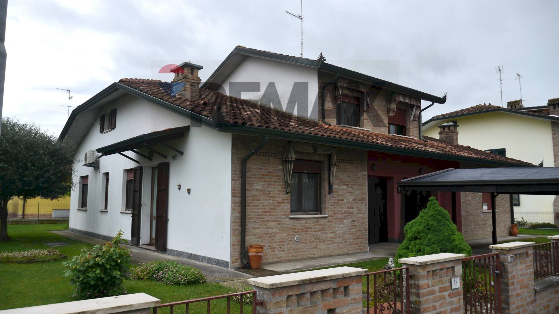 Casa all\'aperto - Casa semi indipendente Vicolo Frutteti
 
12, Tresignana - foto 2