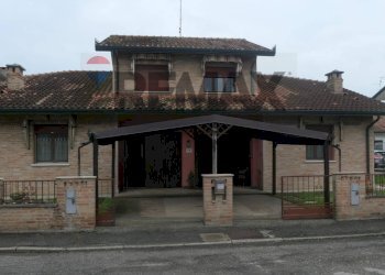 Casa all\'aperto - Casa semi indipendente Vicolo Frutteti
 
12, Tresignana - foto 1