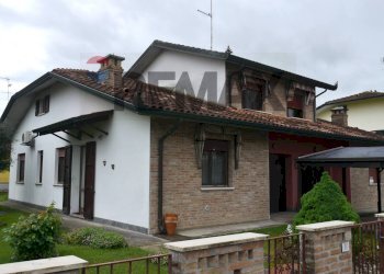 Casa all\'aperto - Casa semi indipendente Vicolo Frutteti
 
12, Tresignana - foto 2