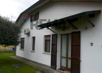 Casa all\'aperto - Casa semi indipendente Vicolo Frutteti
 
12, Tresignana - foto 3