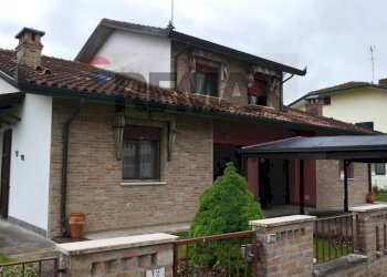 Casa all\'aperto - Villa a Schiera Vicolo Frutteti
13, Tresignana - foto 1