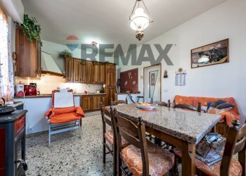 Sala da pranzo - Independent house Via Per Scortichino
 
21, Bondeno - photo 2