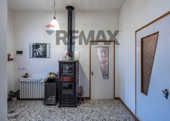 Hall / corridoio - Independent house Via Per Scortichino
 
21, Bondeno - photo 11