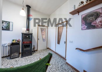 Soggiorno - Independent house Via Per Scortichino
 
21, Bondeno - photo 30