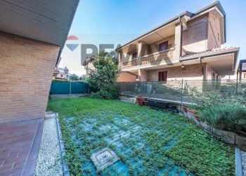 Giardino - Semi-detached house Via Palladio
 
31, Occhiobello - photo 6