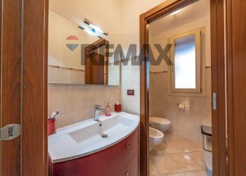 Bagno - Semi-detached house Via Palladio
 
31, Occhiobello - photo 17