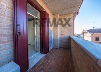Balcone - Semi-detached house Via Palladio
 
31, Occhiobello - photo 38