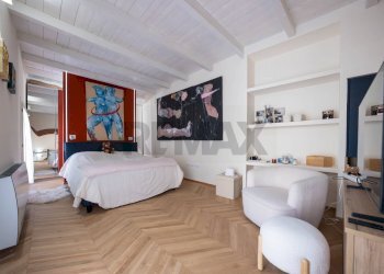 Camera / camera da letto - Two-room apartment Ferrara - photo 9